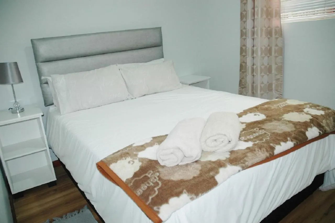 Pelican Accommodation Ottery Cape Town 0*,