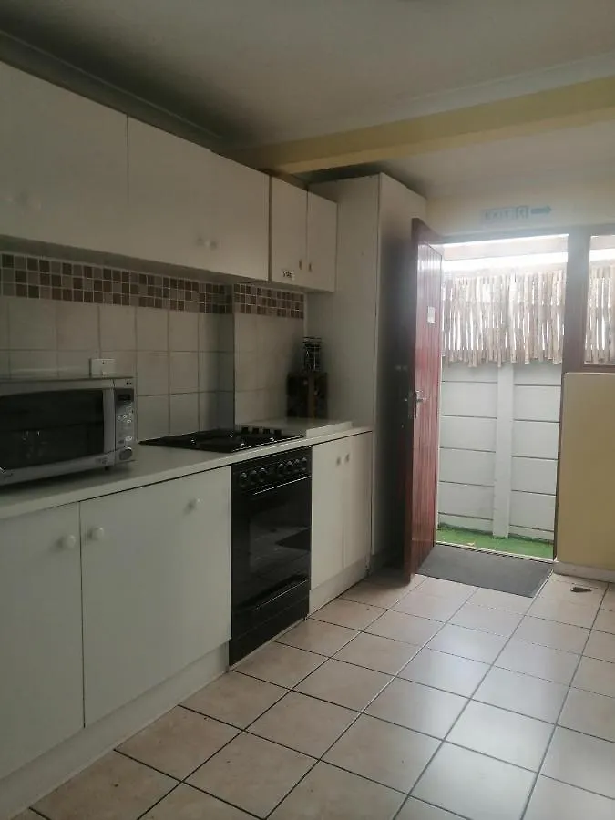 Pelican Accommodation Ottery Kapstadt Gasthof