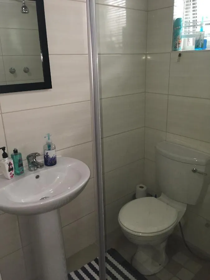 Pelican Accommodation Ottery Cape Town Guest house
