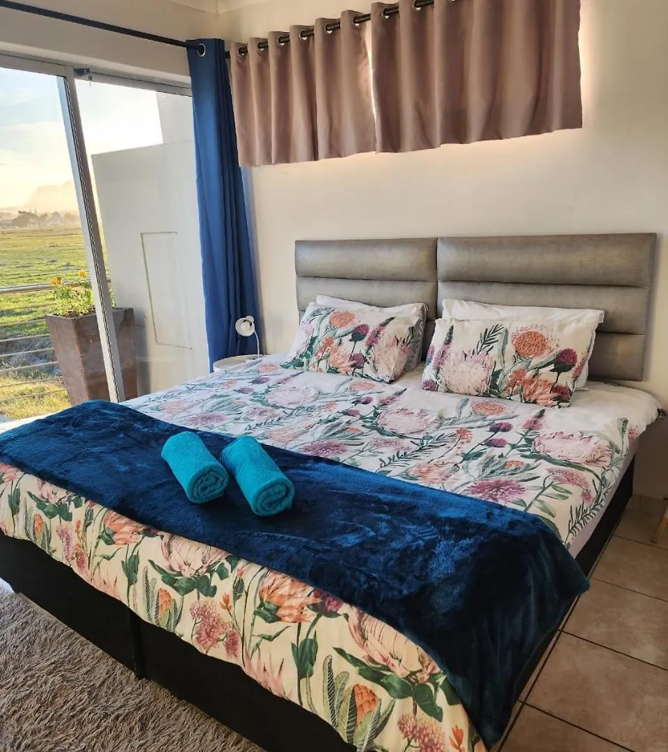 Pelican Accommodation Ottery Cape Town 0*,  South Africa